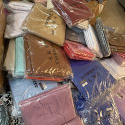 Wholesale Virgin Wool Scarves 600-700 Pieces 