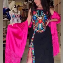 Vestidos Bordados Mexicanos ✨ Mexican Dresses & Blouses, Women & Girls ✨ ✨ Prices Vary - Precios Variados