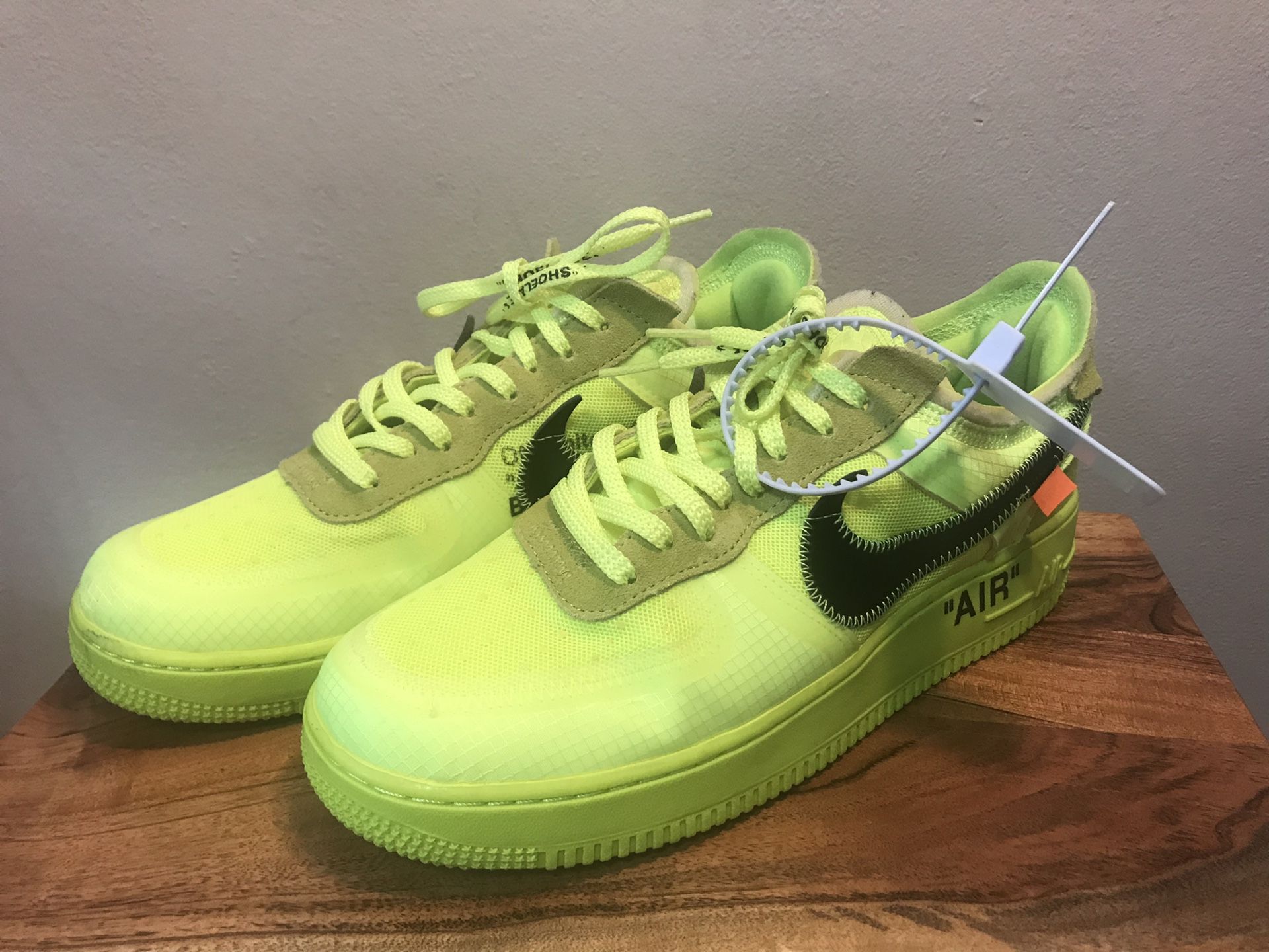 Off White Nike Air Force 1 Volt Green Size 8.5