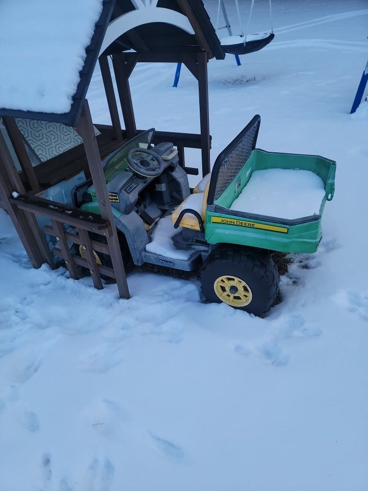 John Deere 12 Volt Xuv550