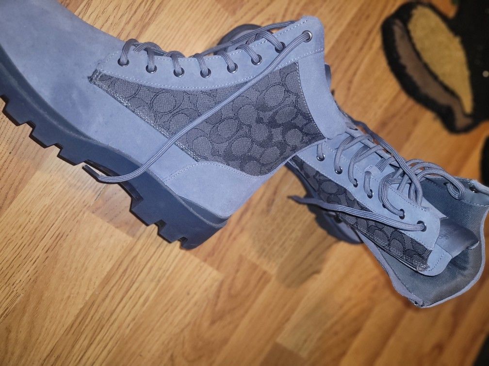 Coach Boots Gray (SZ13) M