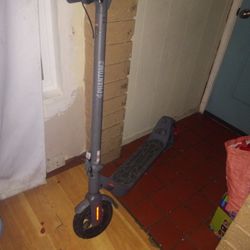 Phantom 4 Electric Scooter