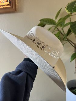 30X Mexican Hat: 7 3/8
