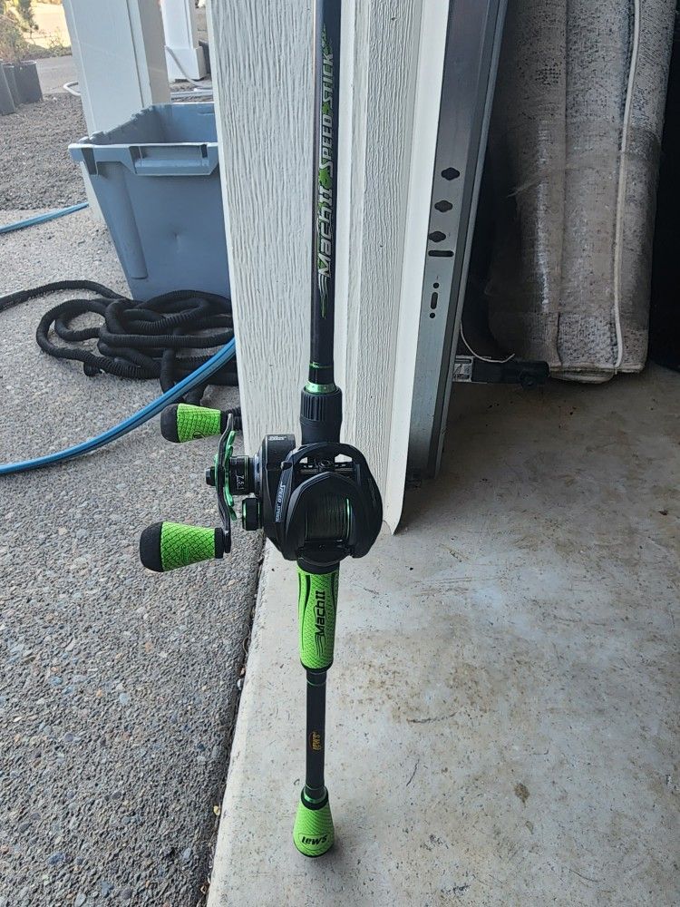 Like New Lew's Mach 2 Fishing Rod