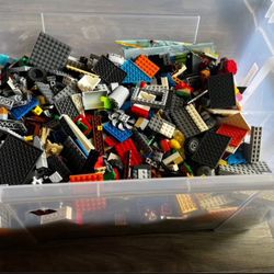 Storage Bin Full of Random Mixed Legos (15.4lbs)