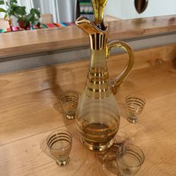Vintage Liquor Decanter Glass Set