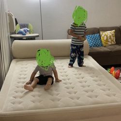 Queen Air Bed