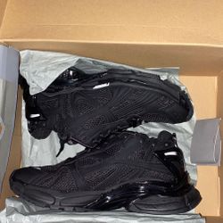 Balenciga Runner