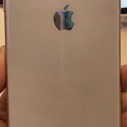 iPhone 8 PLUS - Unlocked 