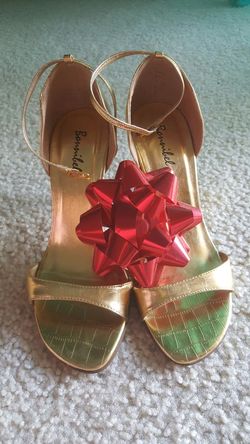 Gold Heels New never use No Box