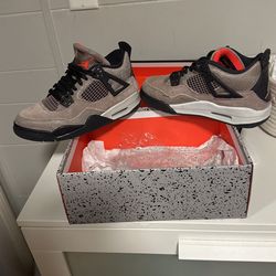 Jordan 4 retro Haze 