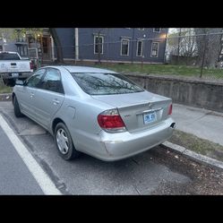 2005 Toyota Camry 