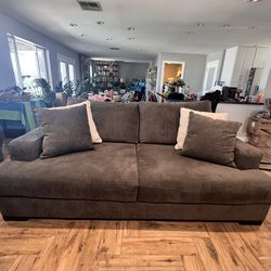 Gray fabric Couch & Chair set (deep seating)