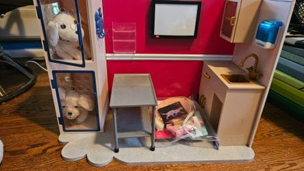 Our Generation Vet Center – Excellent Condition! 🐾🐴