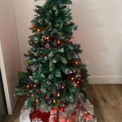 Christmas Tree  (5FT)
