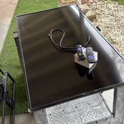 43 Inch Flat Screen TV Sharp 