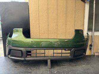 2025 2026 FORD MAVERICK FRONT BUMPER COVER OEM USED
