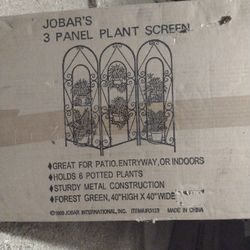 Plant Screen 40" x 40" Forest Green NEW