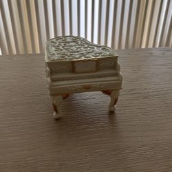 The San Francisco Music Box Company Piano