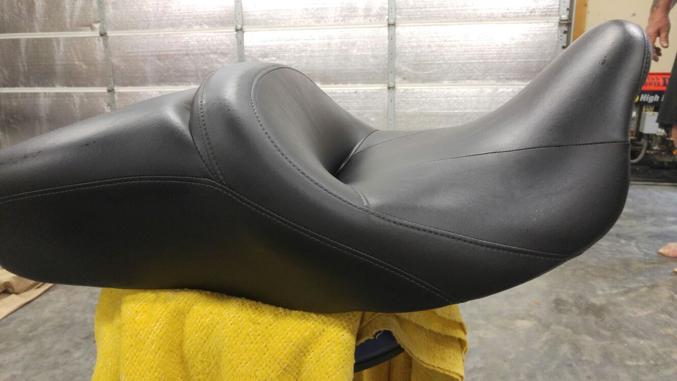 Motorcycle seat from 2014 Harley Davidson limited