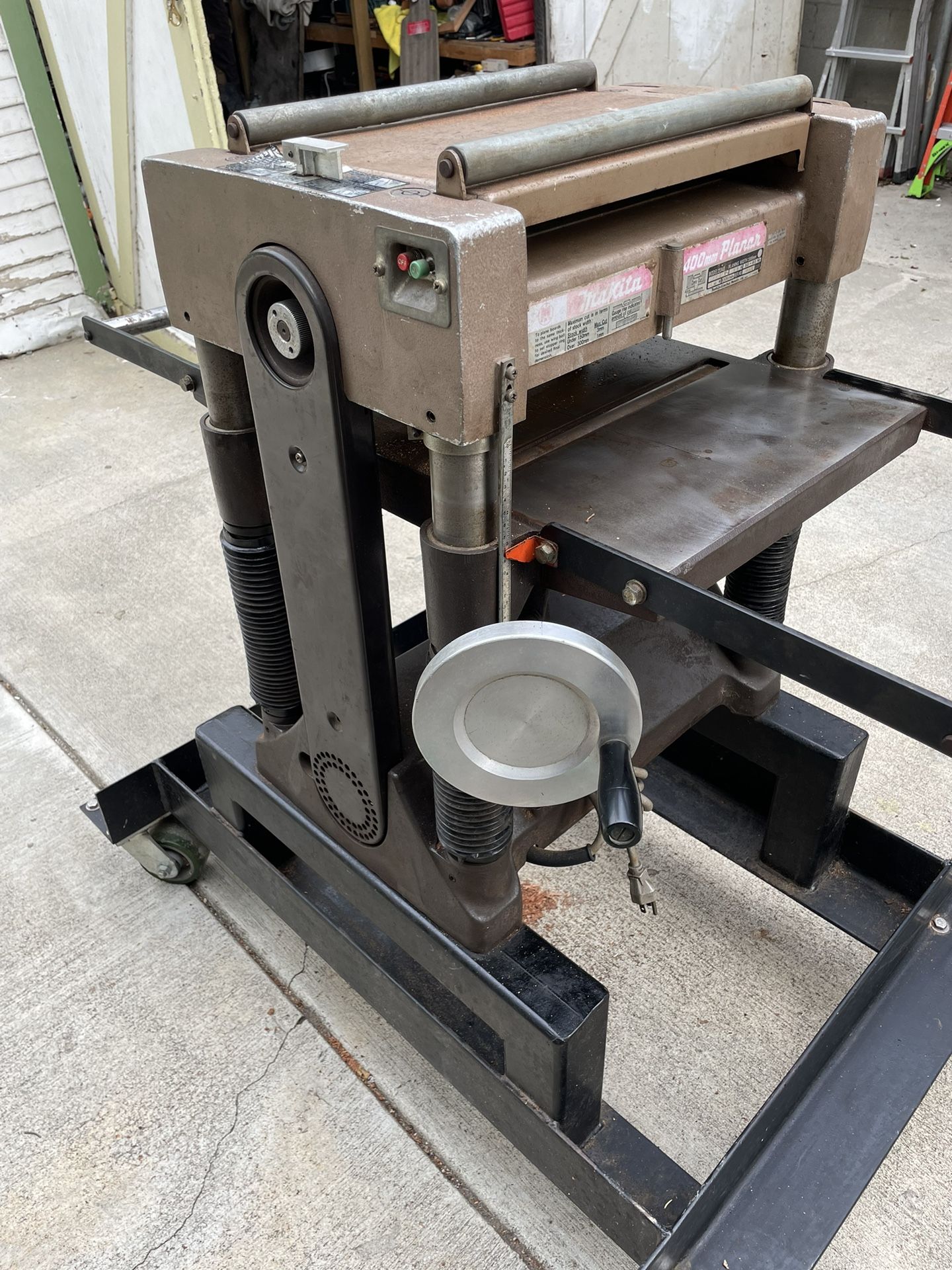 Makita 2040 Planer