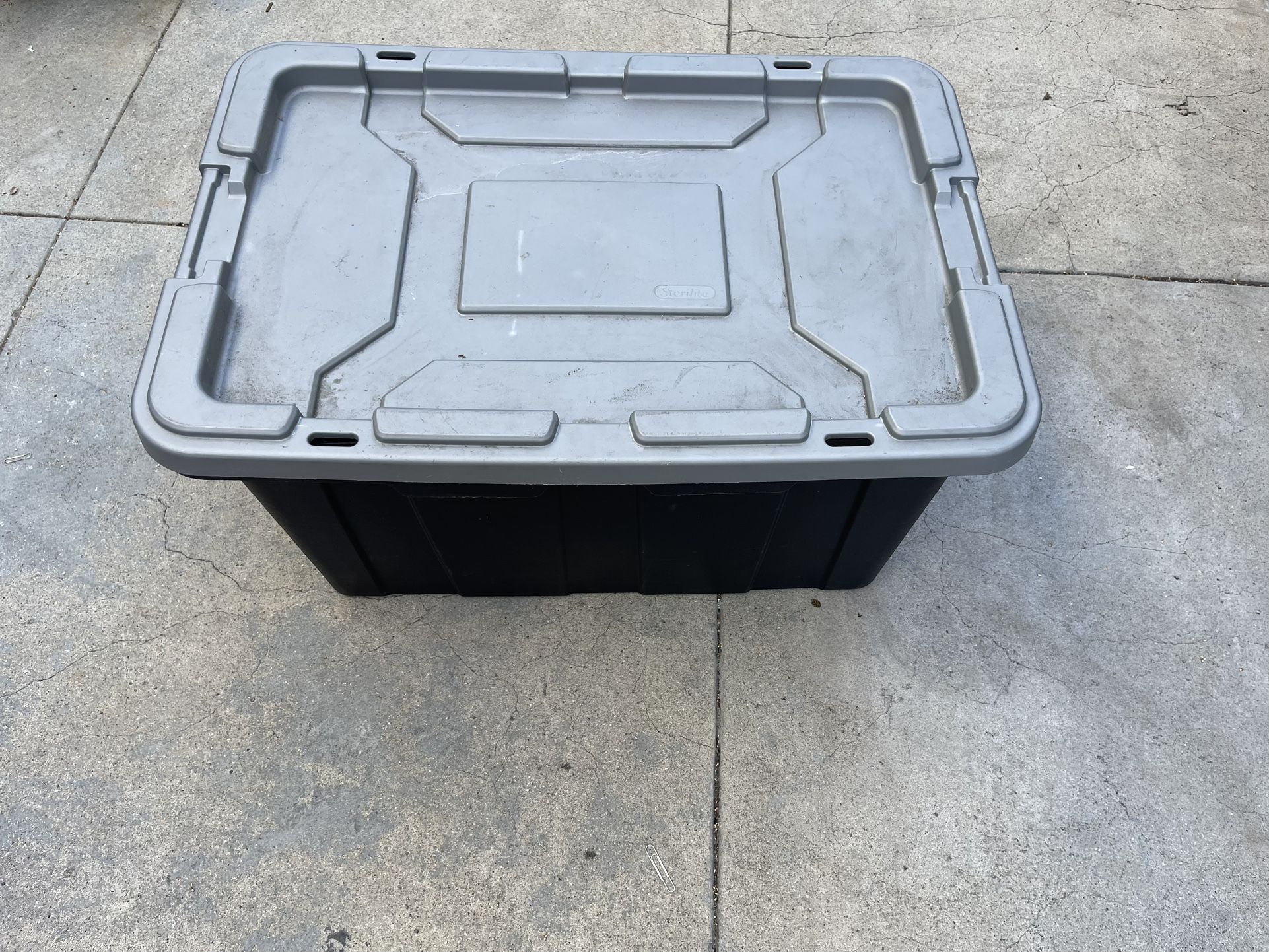 BLACK & GREY, 27-Gallon Heavy $25