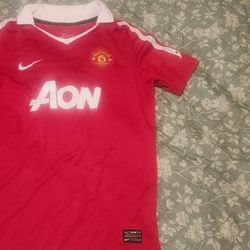 Nike Youth Manchester United Jersey 