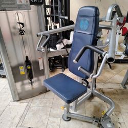 Cybex vr2 overhead press shoulder commercial gym equipment exercise fitness workout weight machine