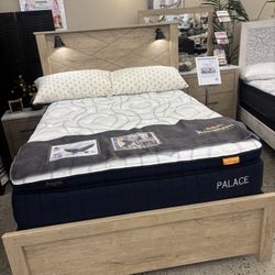 Beautiful Queen 4 Pc Bedroom Set 