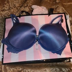 Victoria Secret Bombshell Add-2-Cups Push-Up Bra Size (38C) $35 for Sale in  Santa Ana, CA - OfferUp