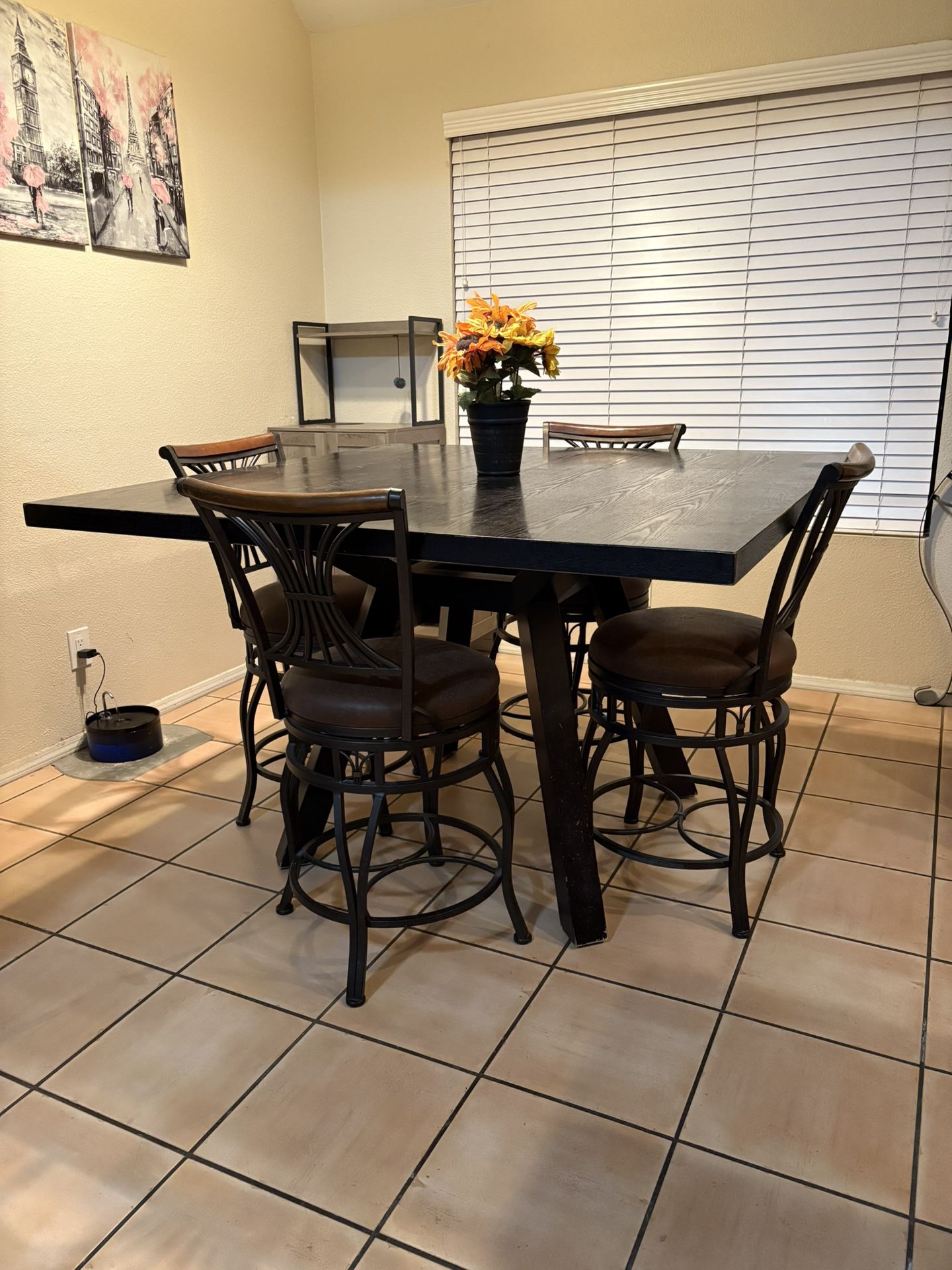 Table Set With Chairs OBO