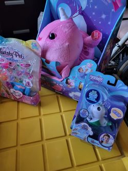 Fingerlings Toy Combo Set