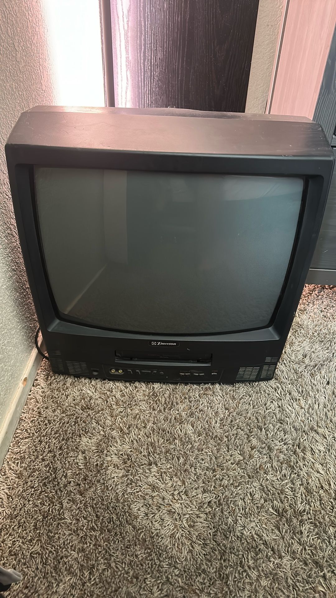 Emerson CRT Tv