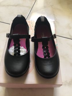 Brand new shoes leather size 12.5 in girls