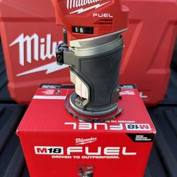 MILWAUKEE M18 FUEL Compact Router (Solo herramienta) – NUEVO $165