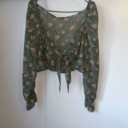 Q Luv Crop Top