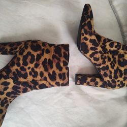 Animal Print Boots Sz 10. $10.00