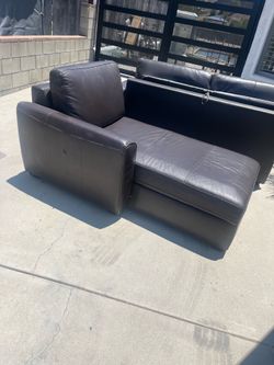 Leather Couch pull out mattress Queen size