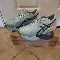 Asics Metaspeed Edge Paris. Mens Size 10 / Women's 11.5