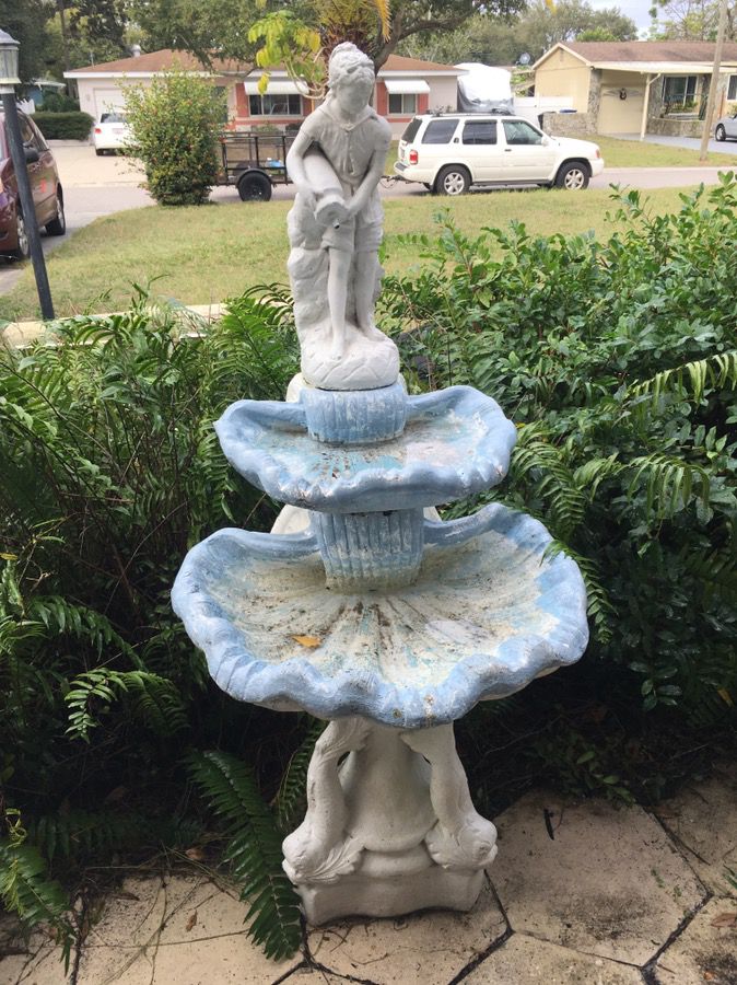 2 tier water fountain.