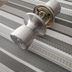 (SB - 11)   DOOR LOCK HANDLE