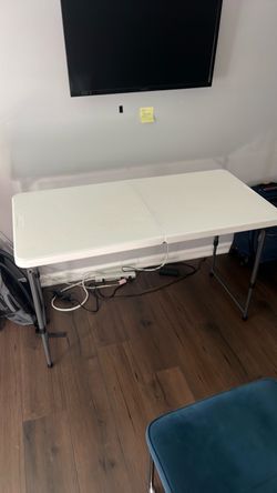 Foldable Table