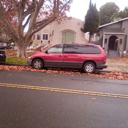 Dodge Caravan