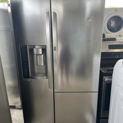 🚨🚨LG REFRIGERATOR 🚨🚨