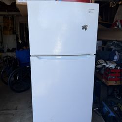Frigidaire Refrigerator White