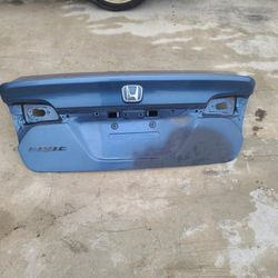2006-2011 Honda Civic oem trunk lid shell And Spoiler