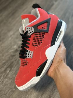 Air Jordan 4 Toro Size 8