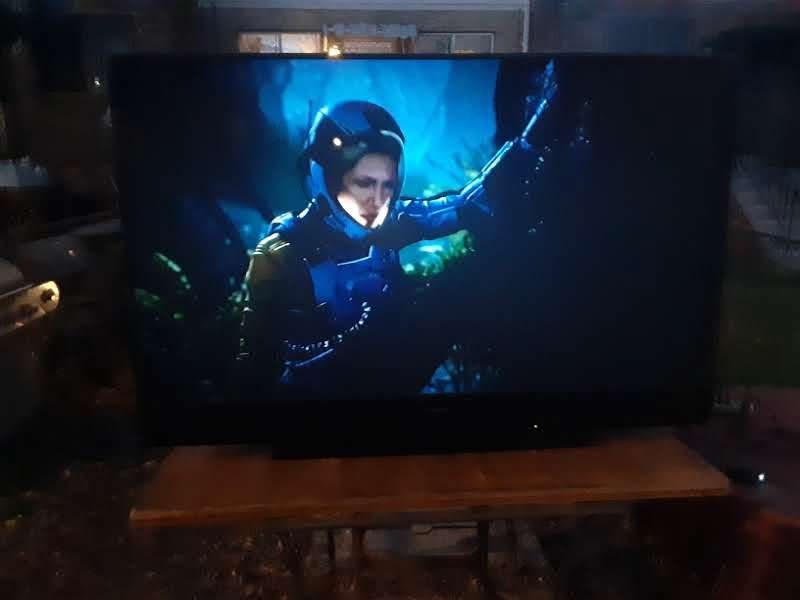 73"MITSUBISHI 1080P DIGITAL LASER PROJECTION TV WITH MATCHING STAND AND ROKU STREAMING STICK AND REMOTES $300 FINAL PRICE 