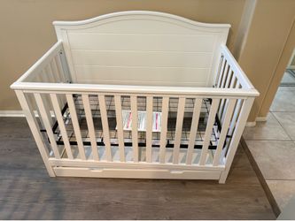Convertible Baby Crib