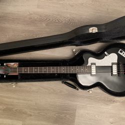 Hofner Ignition Club Bass W/ Case